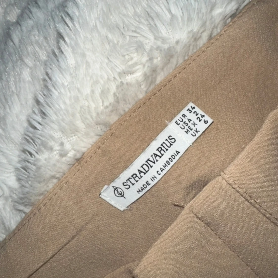 Kostymbyxor från Stradivarius (petite)  - 91