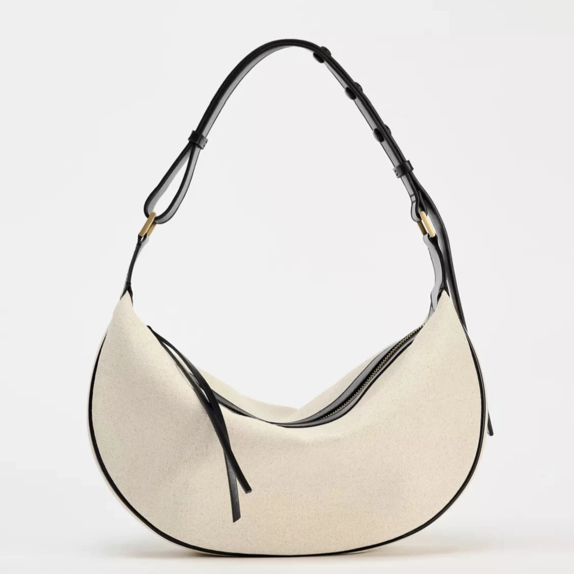 Zara väska med svarta detaljer