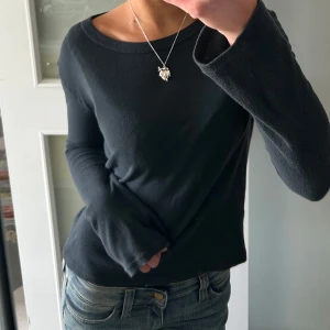 Brandy Melville tröja - Supersöt grå långärmad tröja från brandy Melville!💞