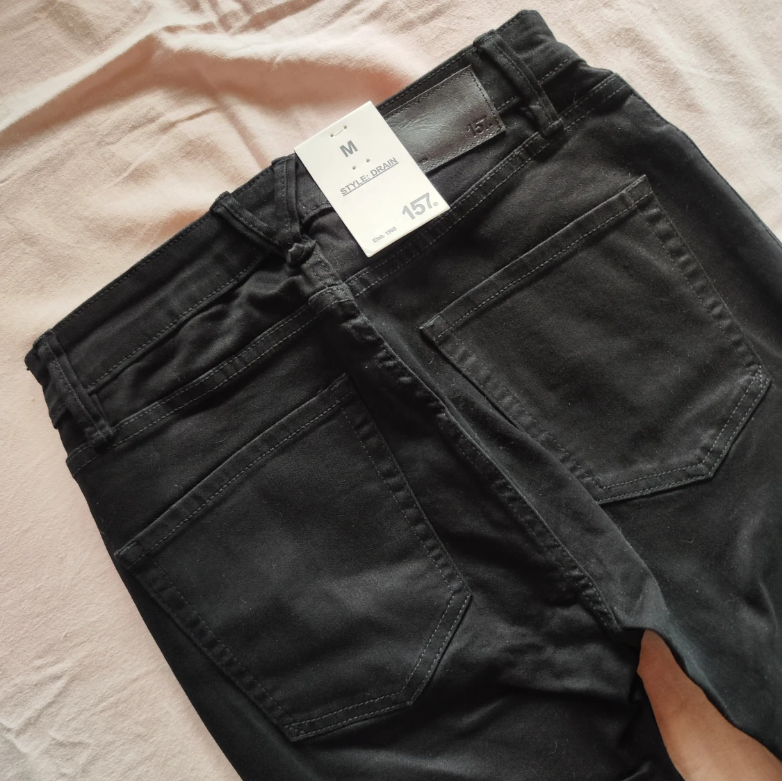 Svarta jeansbyxor - 3