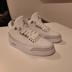 Jordan 3 pure mony  - Säljare ett par Nike Air Jordan 3 oanvända 