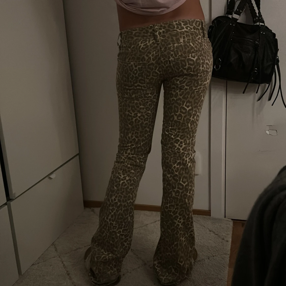 Leopardmönstrade byxor från Zara - 2