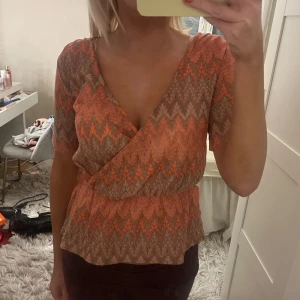 Snyggaste toppen - Topp med så snyggt mönster💕💕