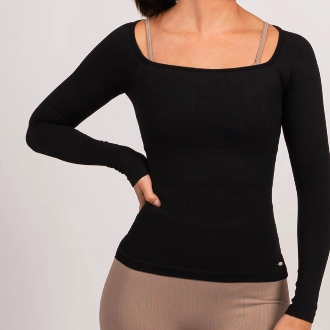 Svart långärmad topp