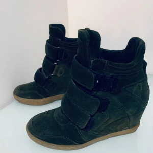 Isabel Marant liknande - Super sköna, har många så vill sälja dessa🥰🥰