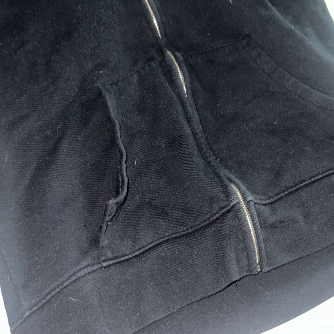 Svart hoodie med Norland-tryck - 91