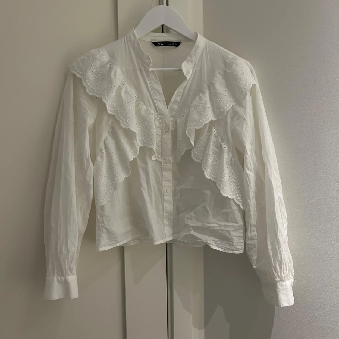 Vit blus från Zara  - 90