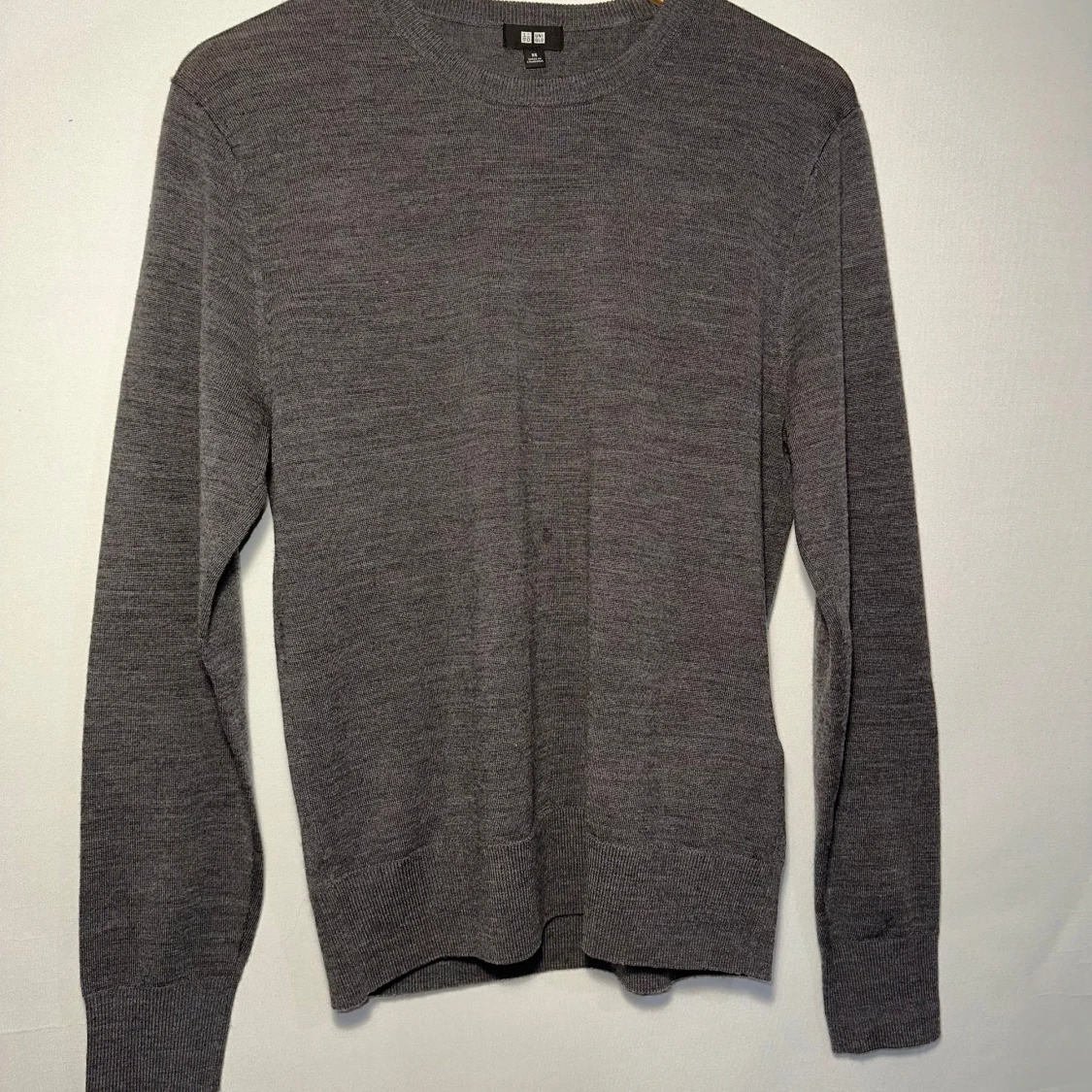 Grå tröja från Uniqlo