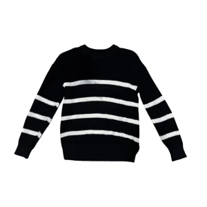 Svart och vit randig tröja - Säljer en snygg svart tröja med vita ränder. Perfekt för både vardag och fest! Tröjan har långa ärmar och är superbekväm. Passar perfekt till jeans eller kjol. Hör av dig vid intresse!