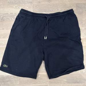 Mörkblåa, Lacoste, mjukis shorts, storlek XXL