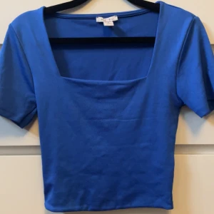 Blå topp strl M/S - Fin topp