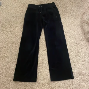  Juicy Couture  - XXS , uppsyda på längden. Innermått 66cm. 