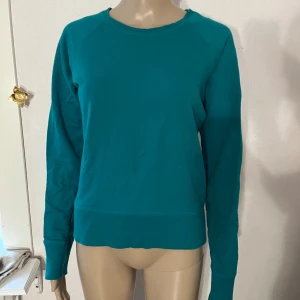 Hm college tröja - Inget att anmärka på 