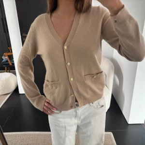 Maje kofta - Jätteeee fin kofta från maje i fint skick🫶🫶