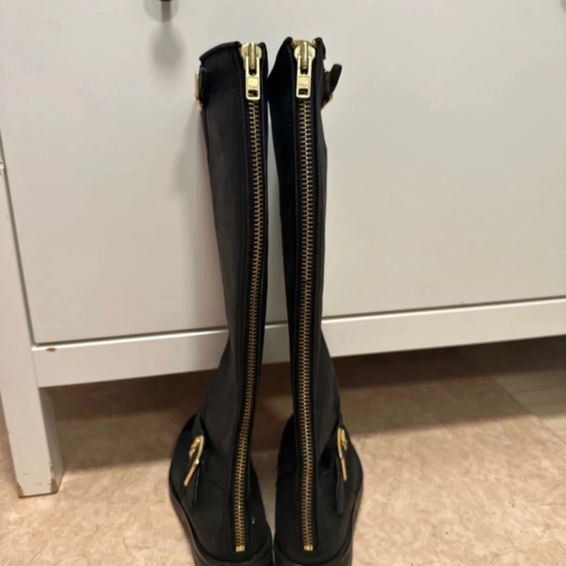 Svarta stövlar från Urban Project - 90