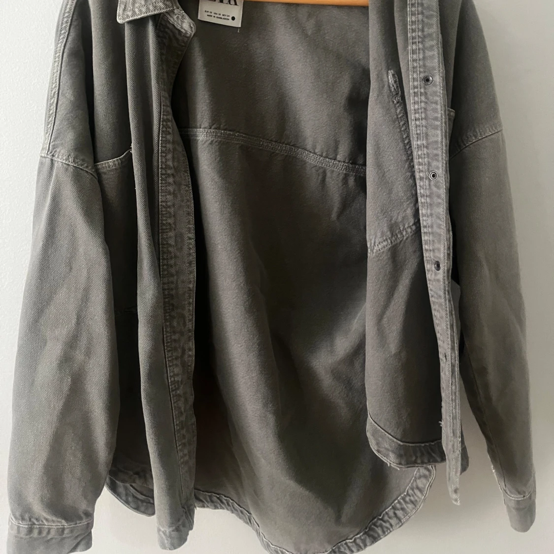  tunn grå jeansjacka  - 93