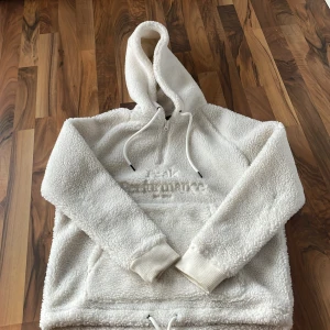 Peak performance hoddie - Så snygg flecce/teddy . Använd fåtal ggr