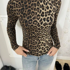 Leopard tröja  - Aldrig använd🥰