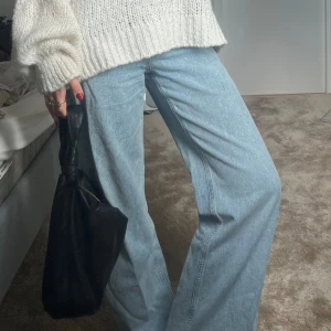 jeans - så snygga jeans som aldrig används, har en ”sne” gylf (skriv privat för bild)