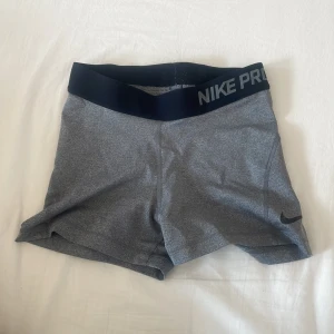 Nike pro shorts - Aldrig använt