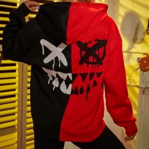 Helt ny hoodie! - Helt ny hoodie med väldigt fin färg och matrial!