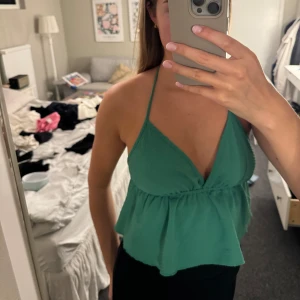 Topp - Topp från shein som inte kommer till användning! Fint skick!🩷