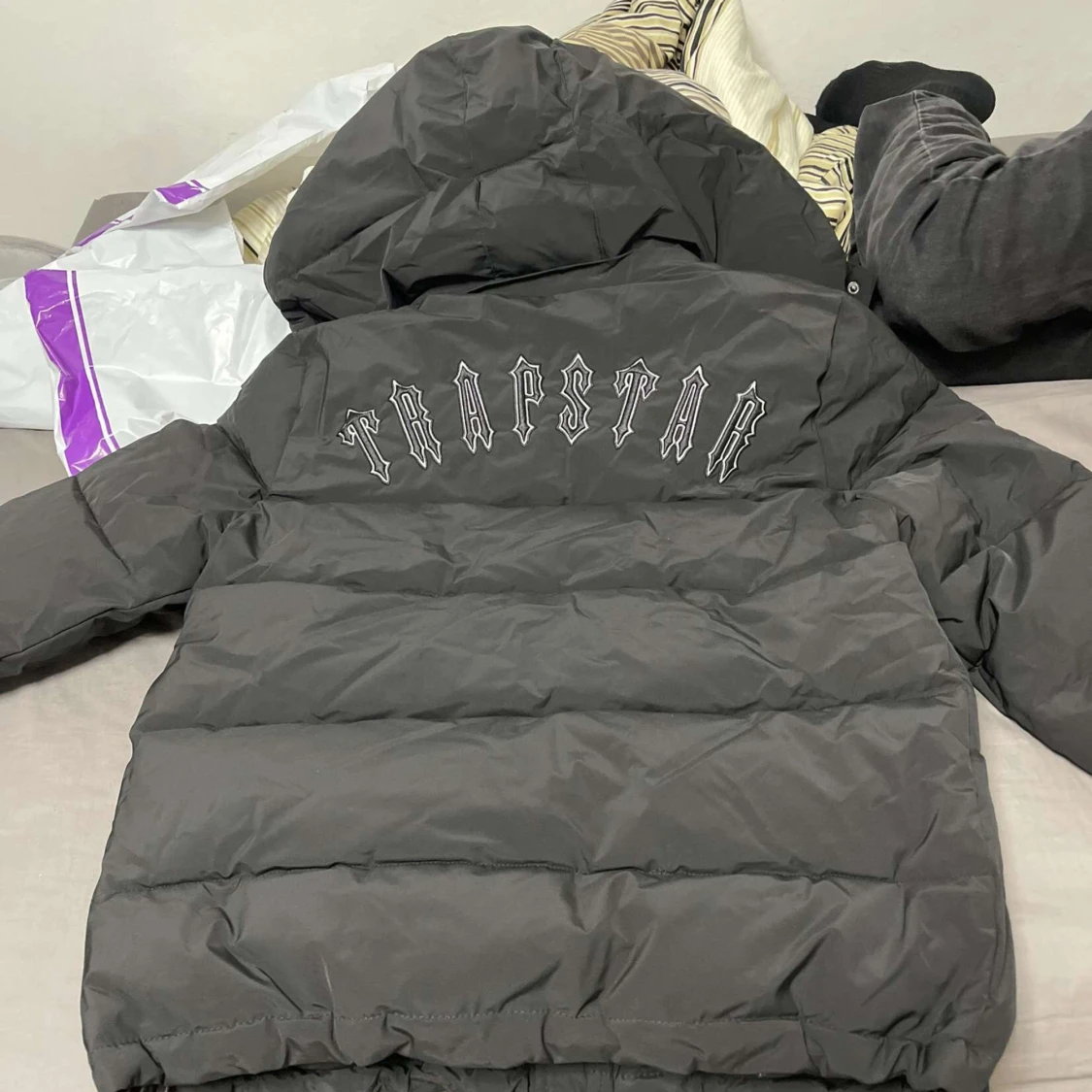 Svart Trapstar jacka - 90