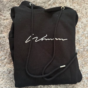 Hoddie  - Lite nopprig men annars i bra skick 