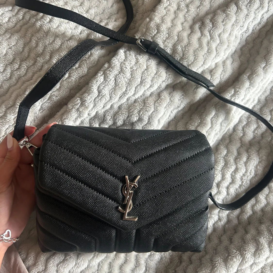 Ysl mini väska  - 90