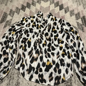 Topp - Topp från shein, storlek XS, bekväm 