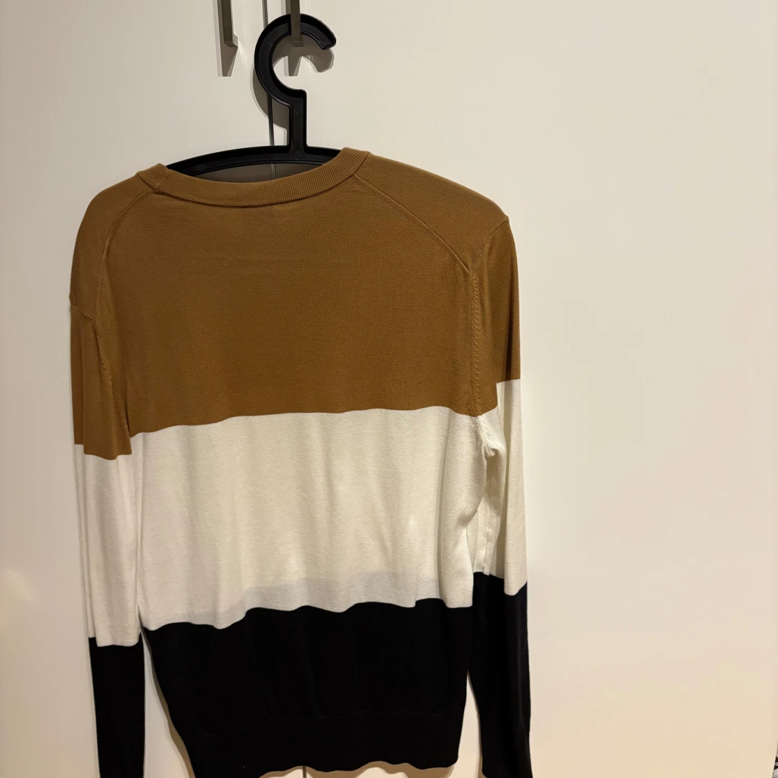 Randig tröja från Boss - 90