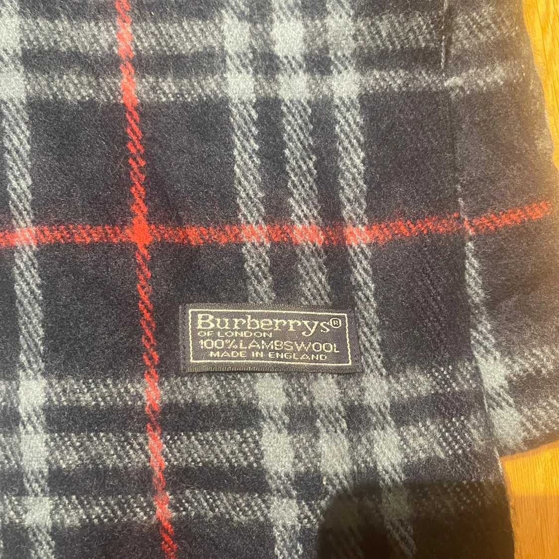 Mörkblå Burberry halsduk - 90
