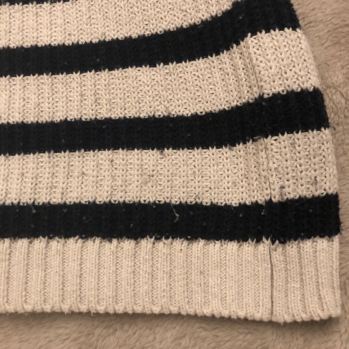 Randig stickad tröja från Lindex - 93