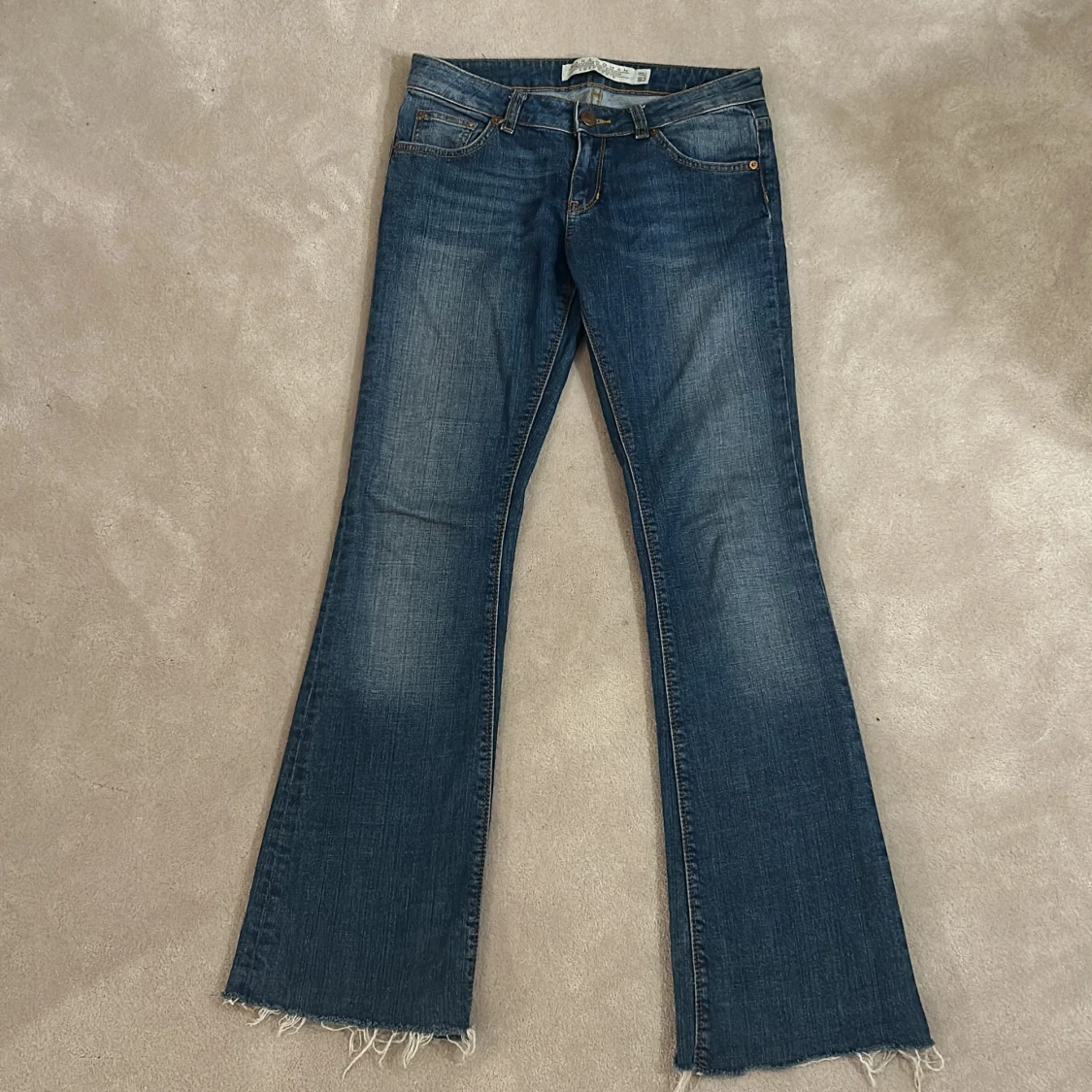 Blå bootcut jeans - 90