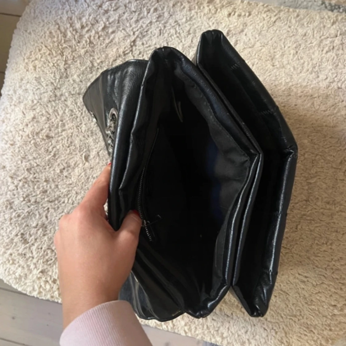 Svart axelväska - 93