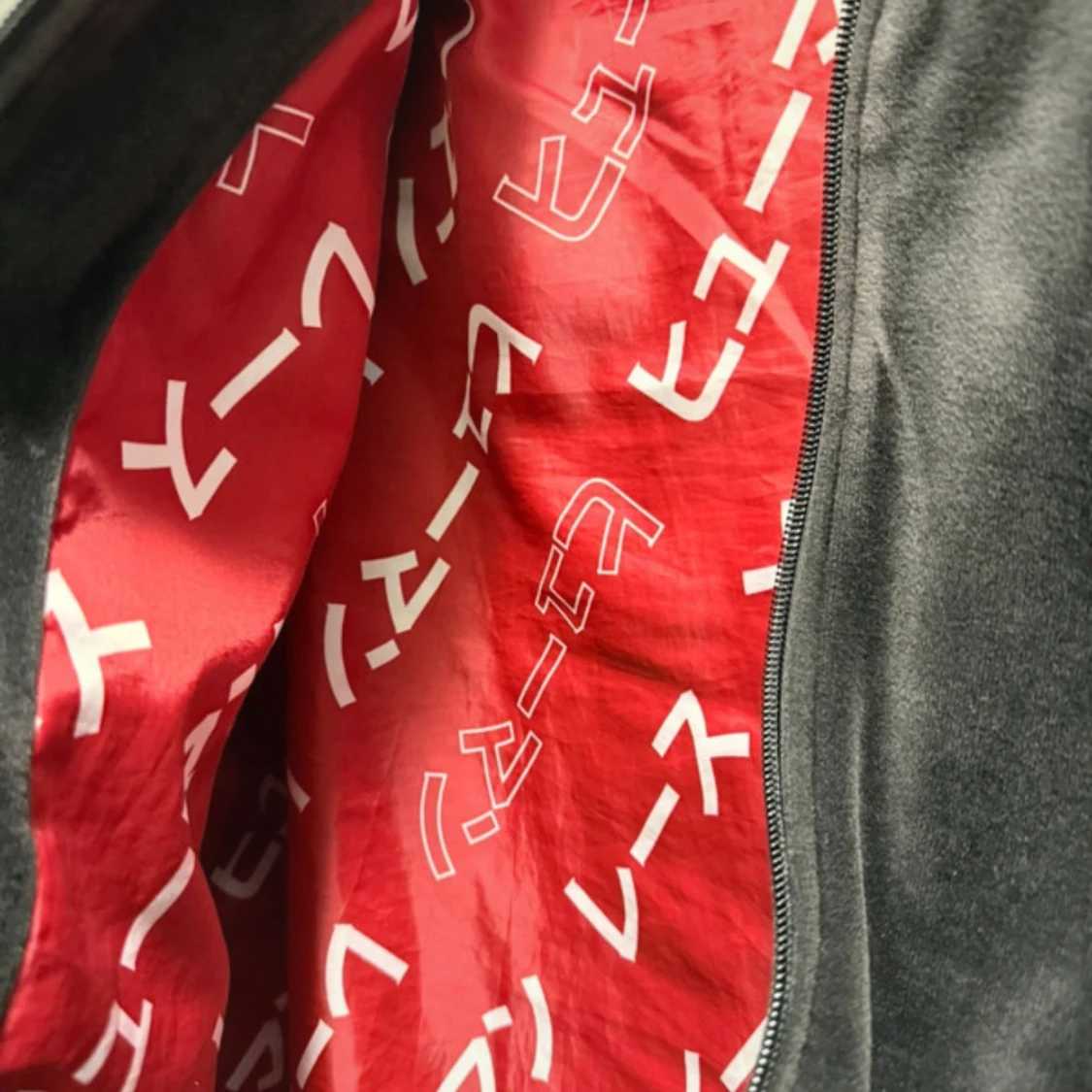 Svart jacka från Adidas x Pharrell Williams - 92