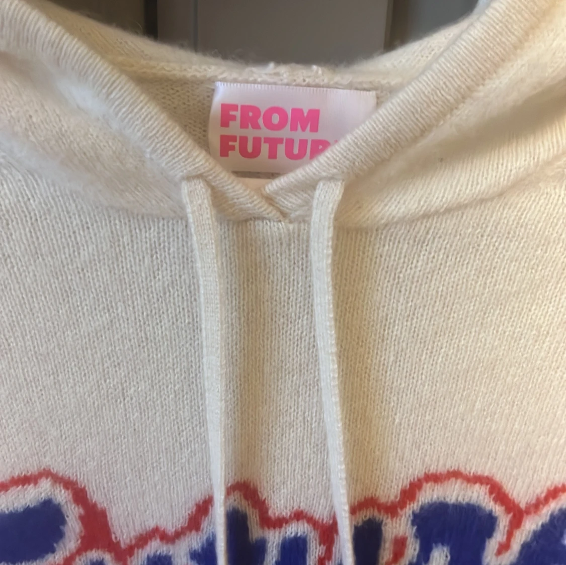 Vit hoodie från From Future - 90