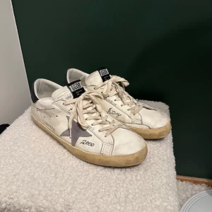 Golden Goose Sneakers - Cond 7/10 (Goose är som de är, mycket liv kvar i skorna) Storlek 44!