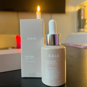 CAIA hårserum - Drömmigt vårdande och återfuktande hårserum från CAIA. Helt oanvänd, med förpackning kvar! Nypris 225kr.