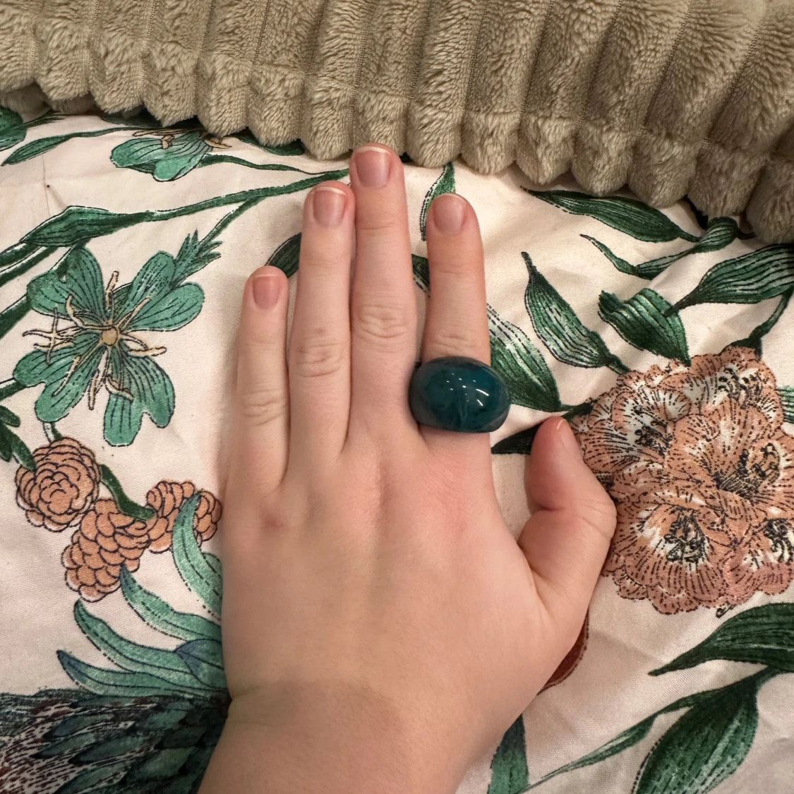 Grön ring från lizmo  - 90