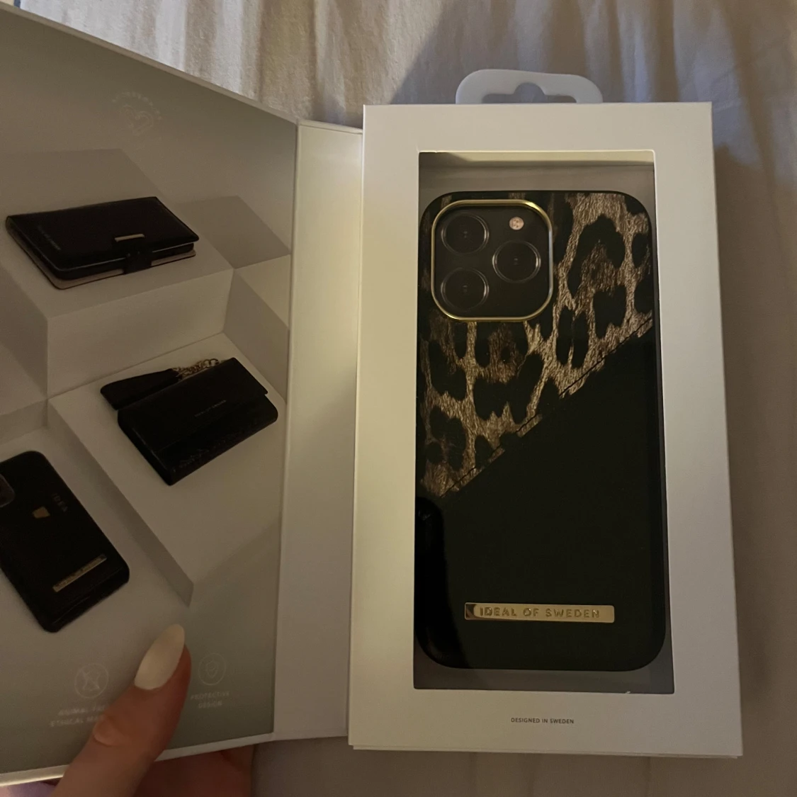 Leopardmönstrat mobilskal från Ideal of Sweden - 90
