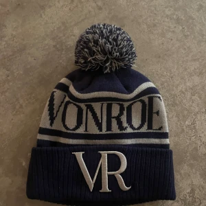 Mössa - Helt sprillans ny och oanvänd 