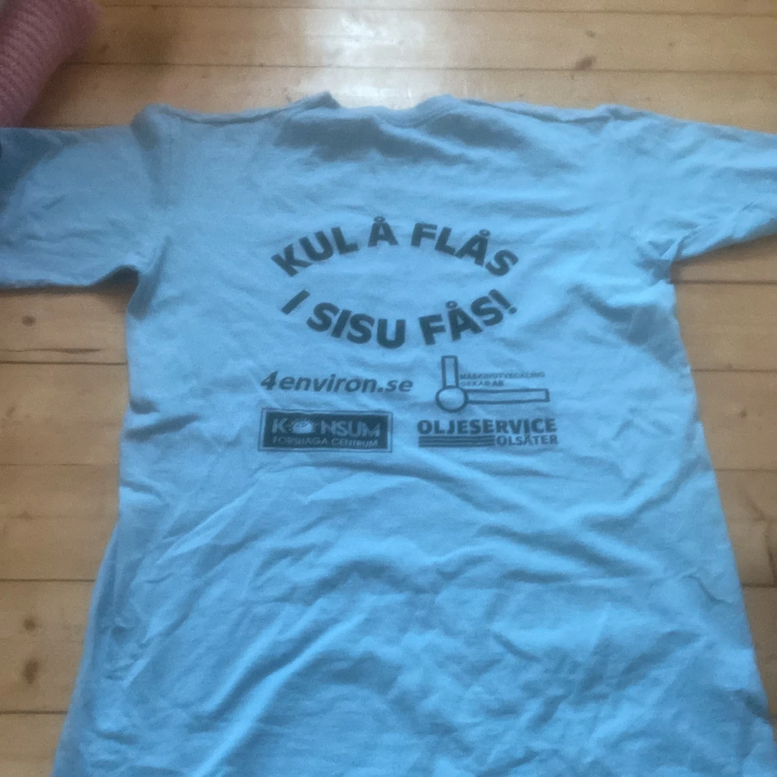 Blå t-shirt från Fruit of the Loom - 91