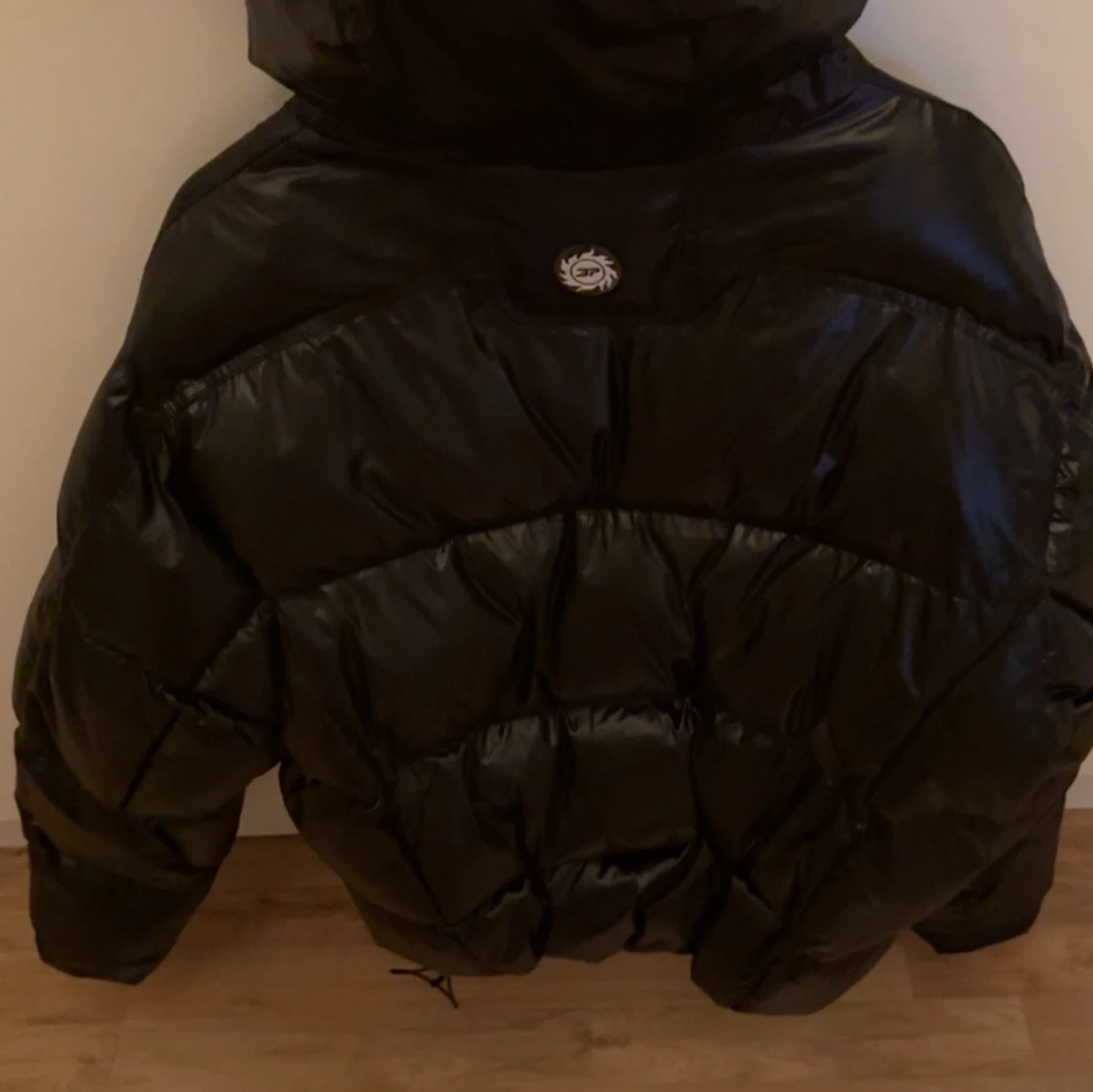 Svart dunjacka från broken planet  - 91