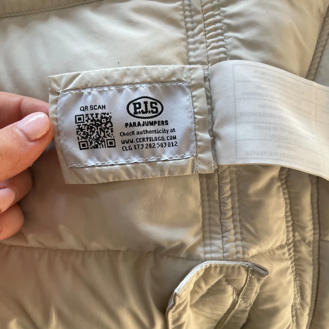 Vit dunjacka från Parajumpers - 91