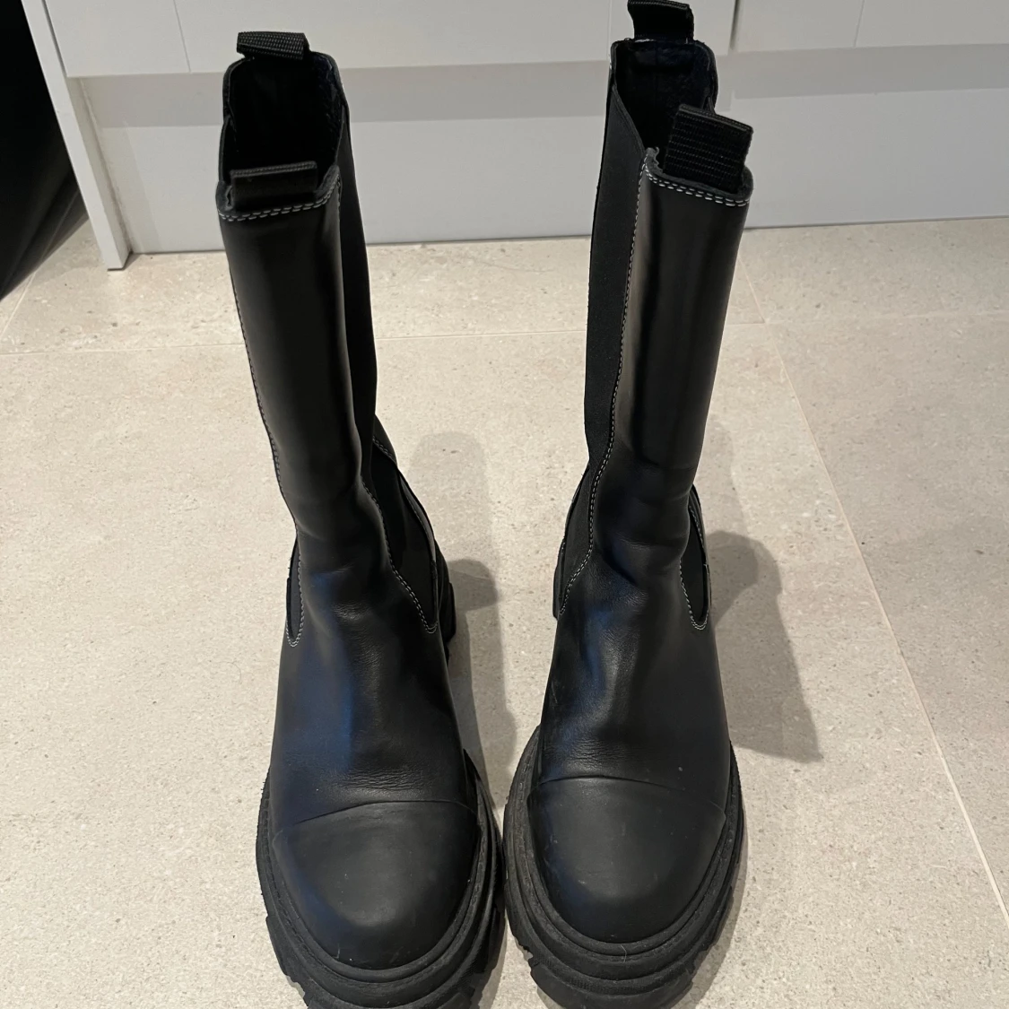 Svarta boots med grov sula - 91