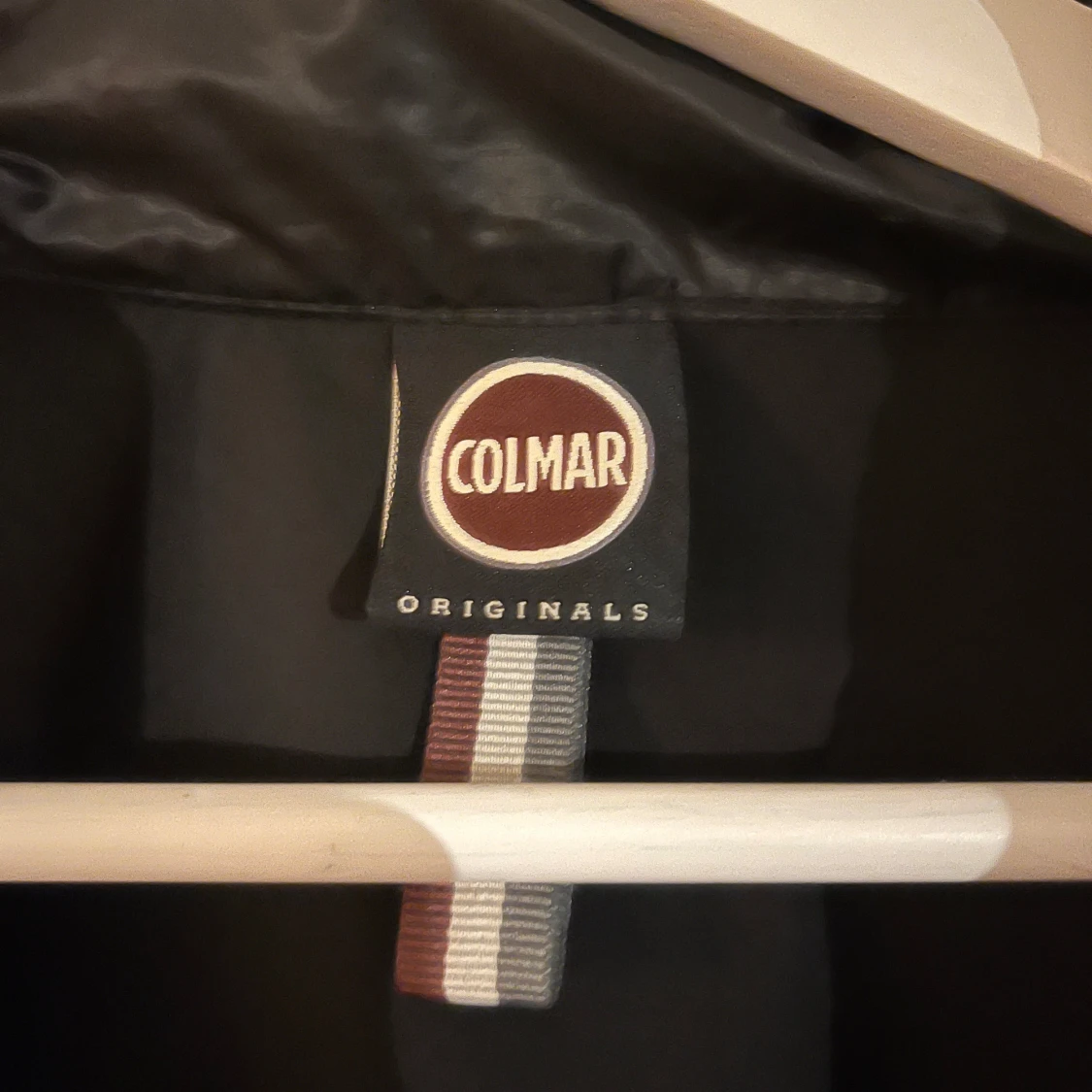 Svart Vindjacka/Cardigan från Colmar - 92