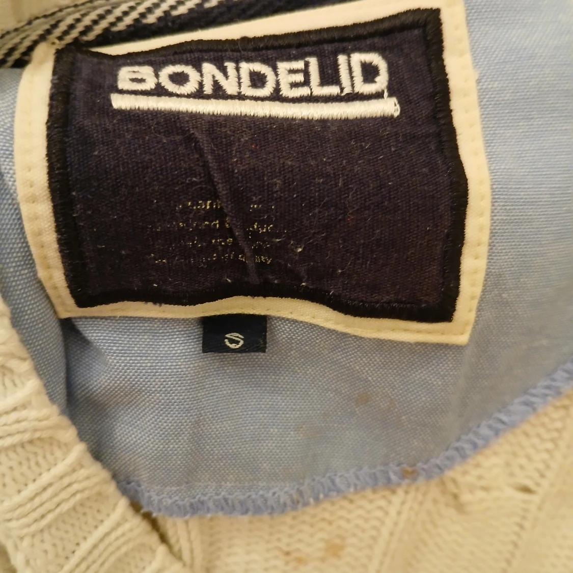 Vit Kabelstickad från Bondelid - 91