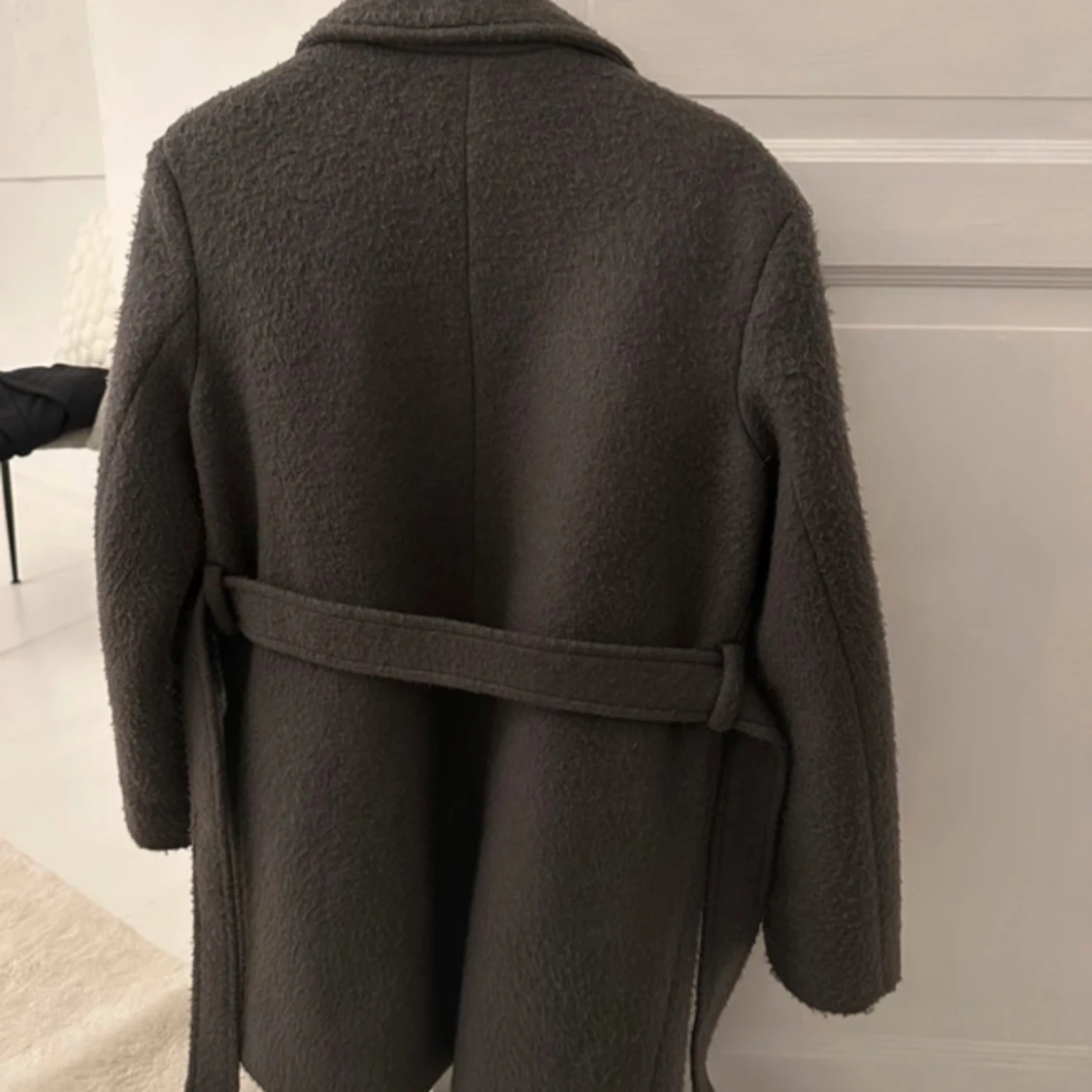 Grå kappa från ASOS DESIGN - 90