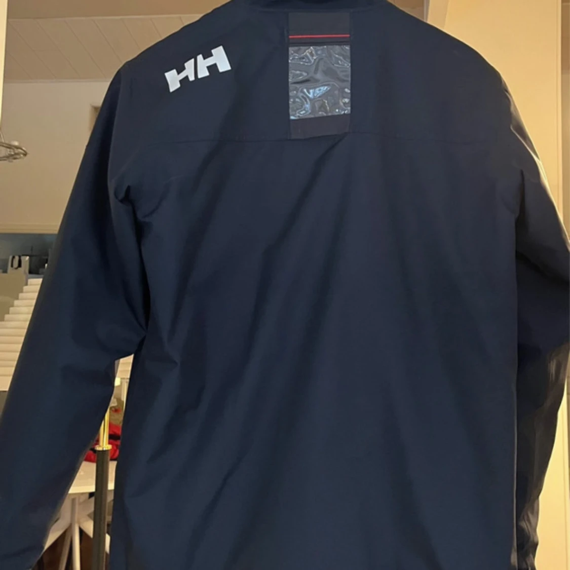 Svart vindjacka från Helly Hansen - 90